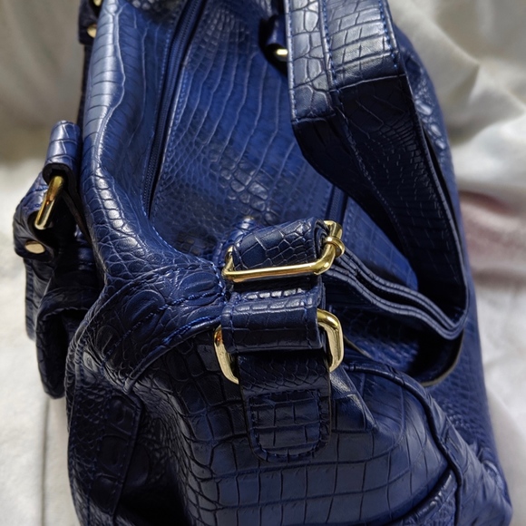 Array Purse - Picture 8 of 8